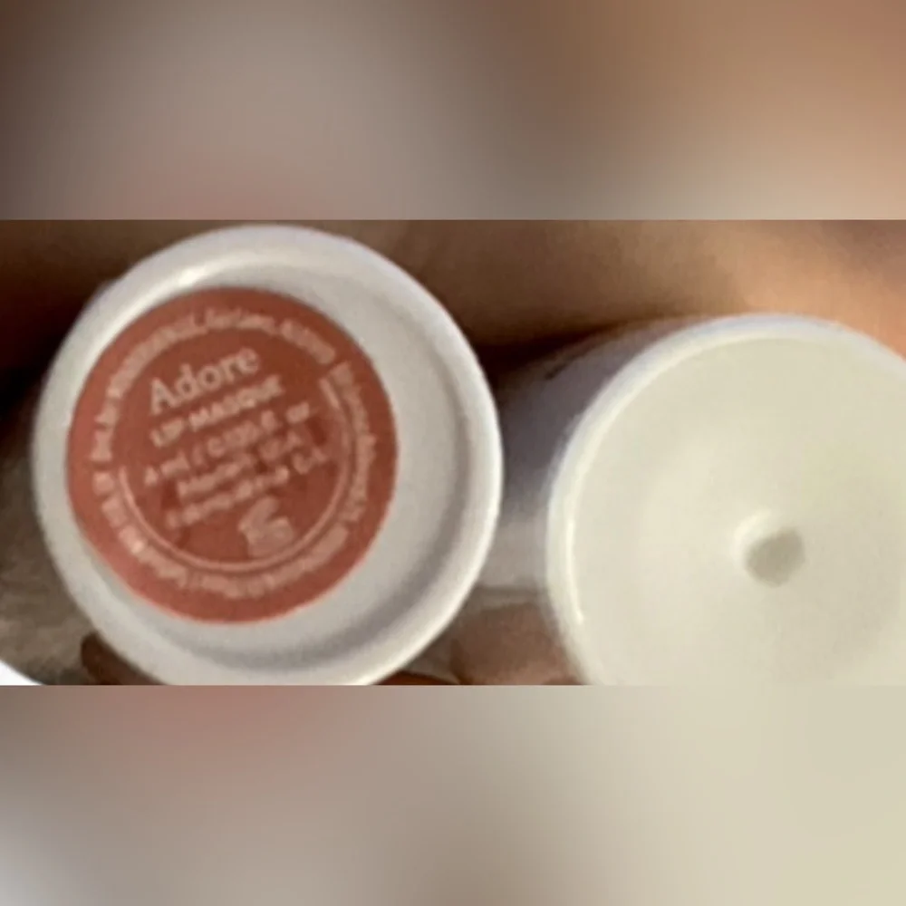 Wonderskin shade adore